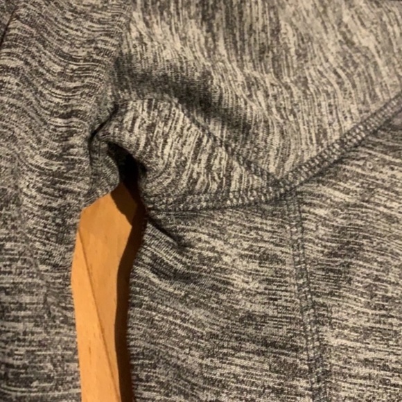 💥2/$30💥 VEUC Joe Fresh Grey speckled full zip Hoodie - size L - Picture 6 of 16
